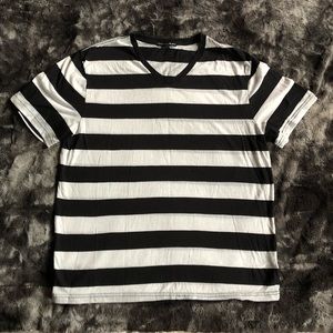 b&w striped tee